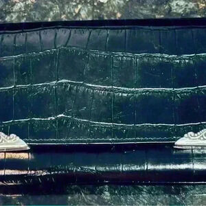 Brighton, black leather wallet, trifold, alligator, metal corners. VINTAGE